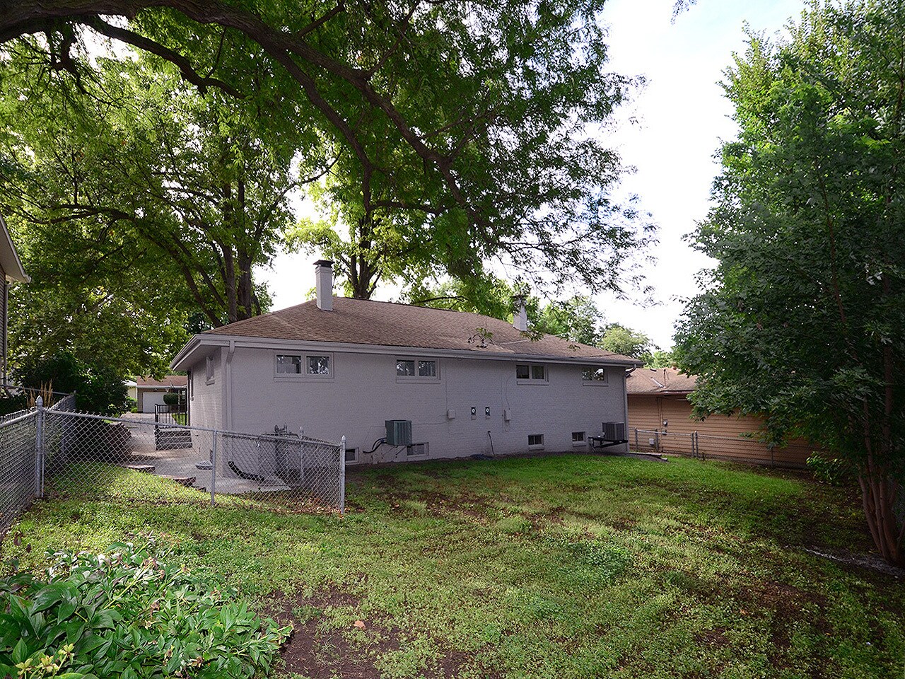Building Photo - 3334 S 82nd St