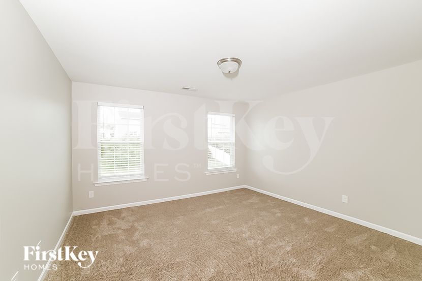 Building Photo - 5720 Misty Hill Cir