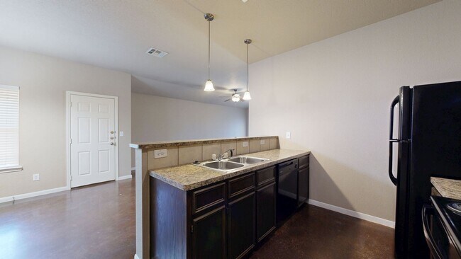 Building Photo - 2 WEEKS FREE!!!!  NOW ONLY $1395 NO CARPET DUPLEX IN HARKER HEIGHTS!!!!