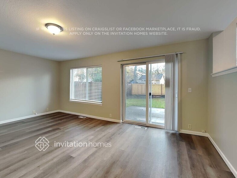 Building Photo - 5443 Komachin Loop SE