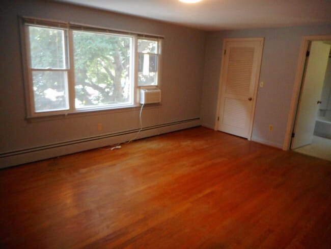 Building Photo - 116 N Union Ave