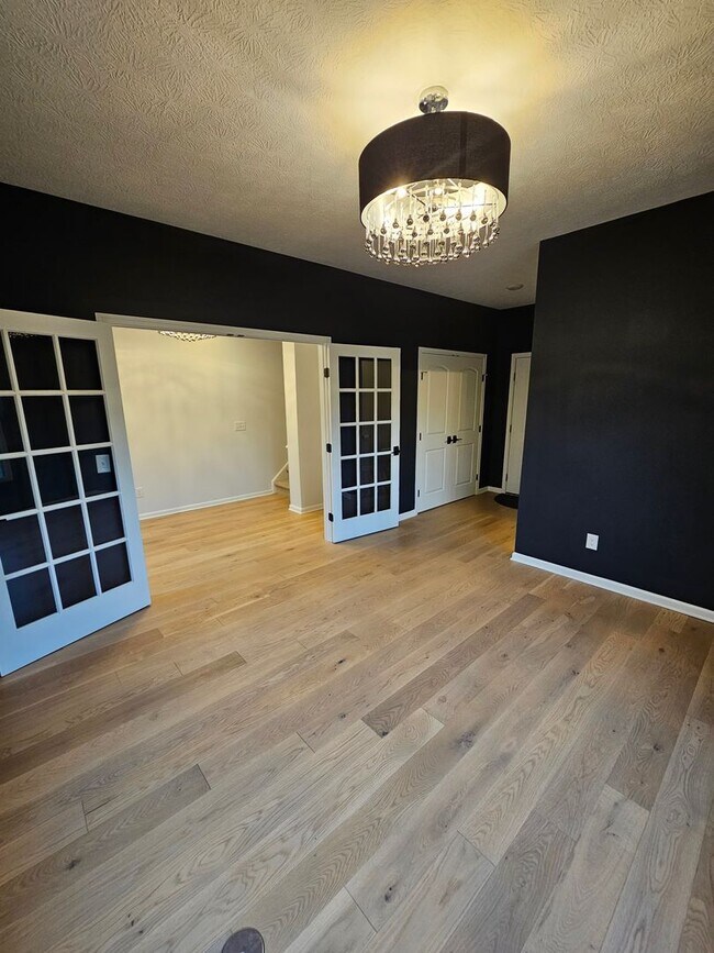 Building Photo - 31 Ashbourne Dr