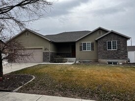 Building Photo - 1007 W 1500 S