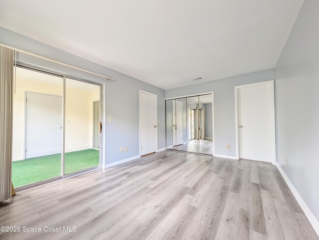 Building Photo - 3039 Sir Hamilton Cir