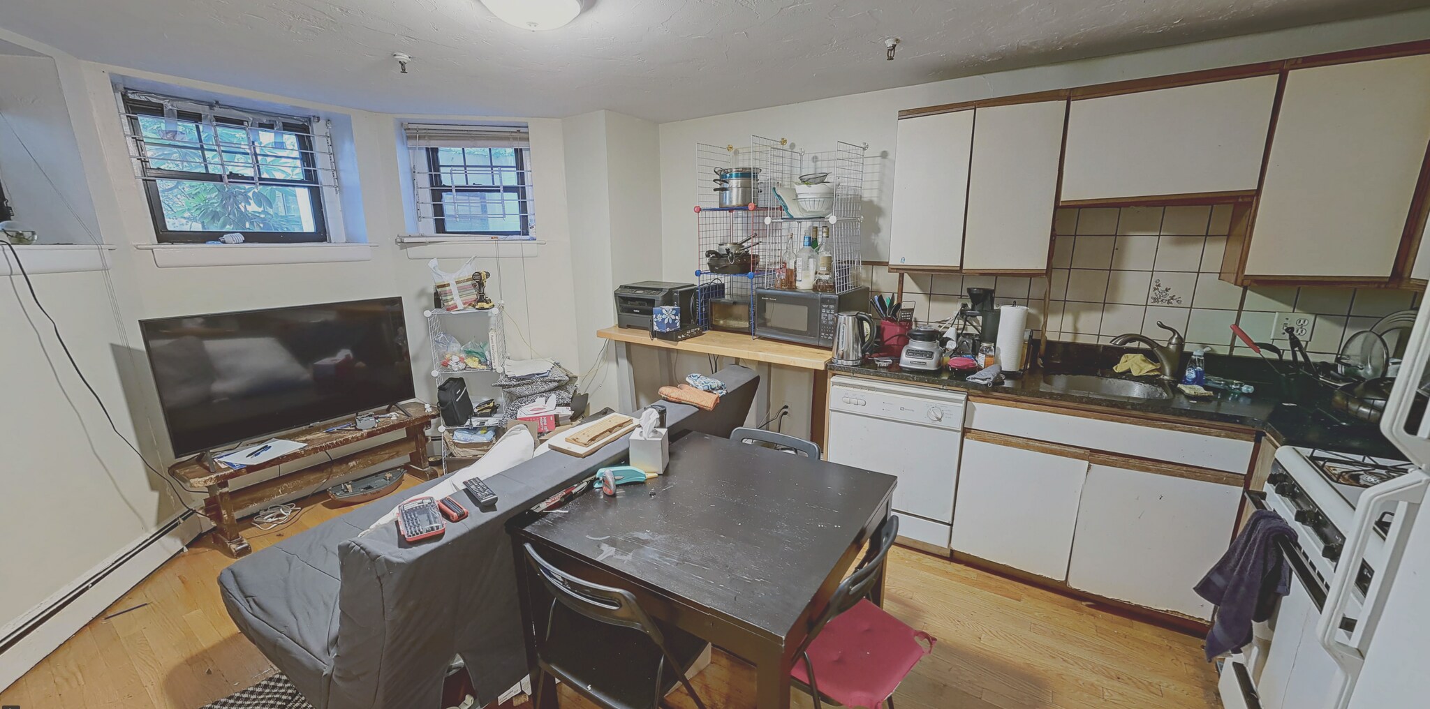 Building Photo - 52 Queensberry St