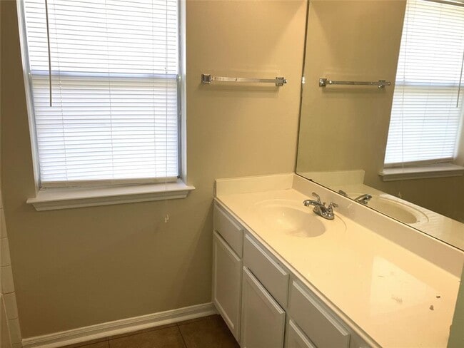 Building Photo - 5722 Ashbury Trails Ct