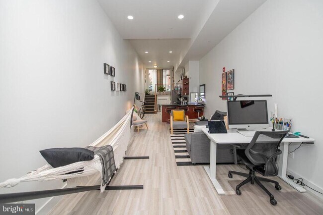 Building Photo - 1538 Ogden St