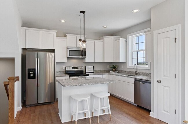 Building Photo - Coming Soon! Beautiful 3 Bedroom, 2.5 Bath...