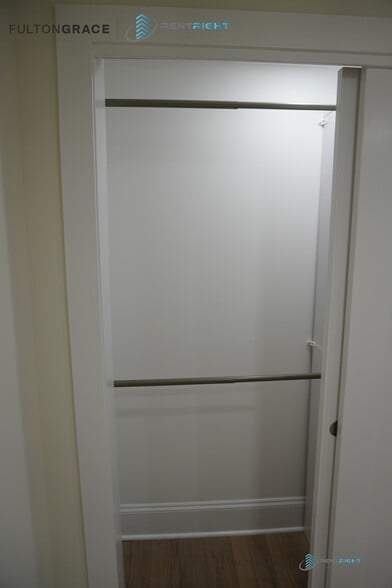 Building Photo - 4636-38 N. Hamilton