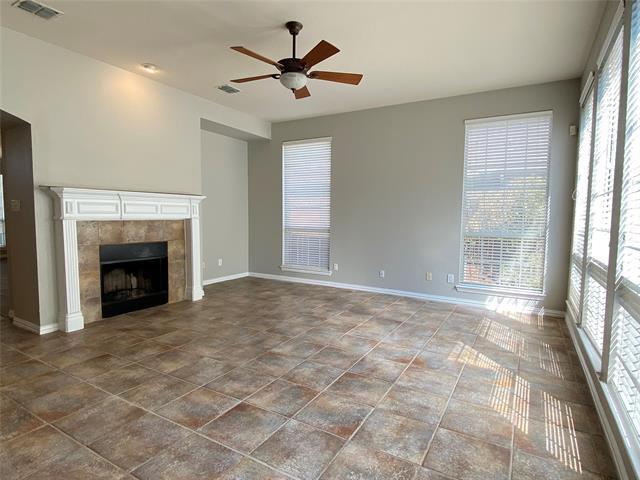 Building Photo - 15861 Twin Cove Dr