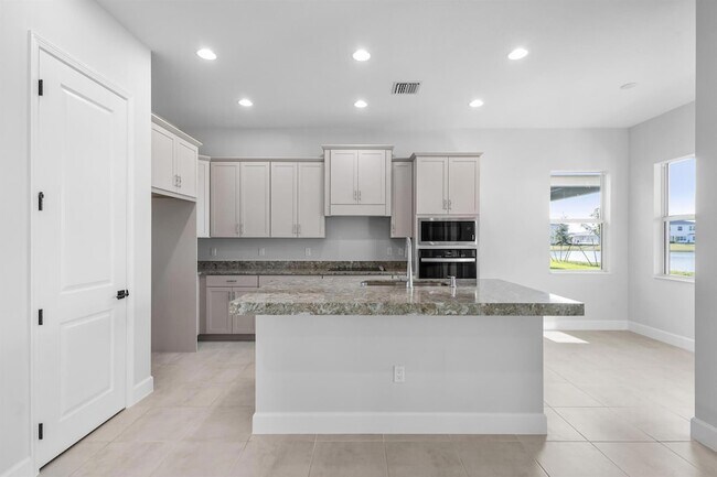 Building Photo - 14208 Lacebark Ln