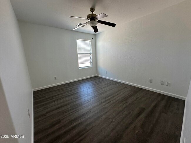 Building Photo - 25055 W Dove Trail
