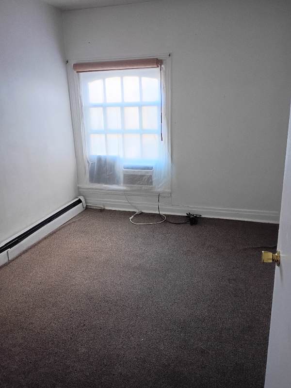 Building Photo - 230 S 6th St