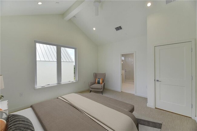 Building Photo - 3303 Cantwell Ln