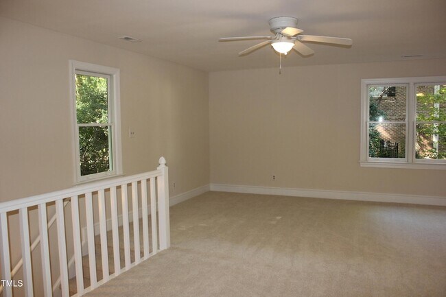 Building Photo - 6321 Gainsborough Dr