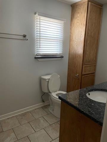 Building Photo - 2318 River Oaks Cir