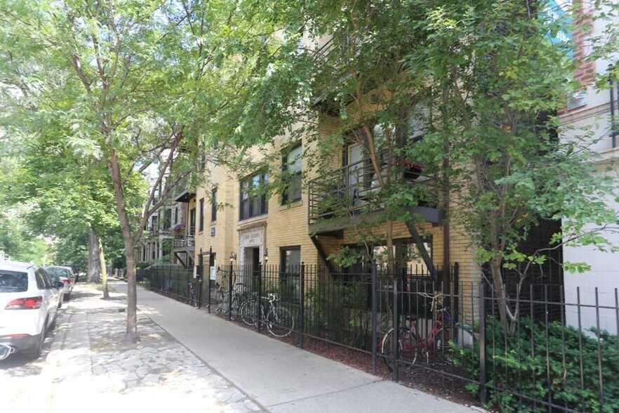 Primary Photo - 922 W Dakin St