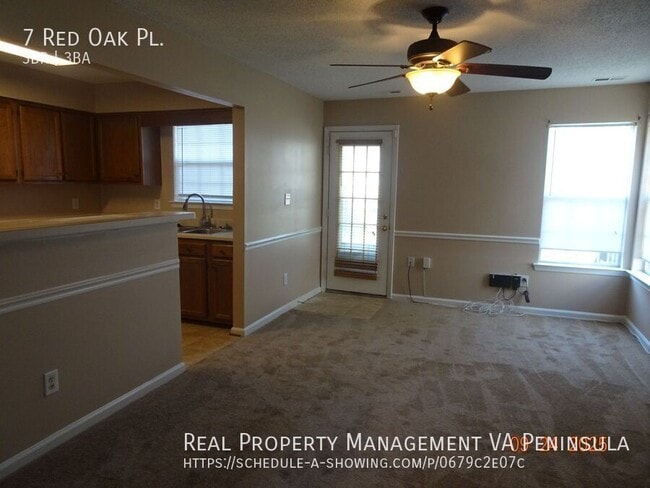 Building Photo - 7 Red Oak Pl