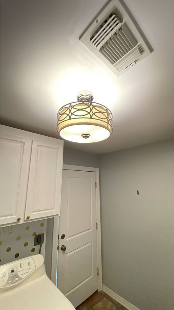 Building Photo - 3 BD 2 BA Home in the Bayou View School Di...