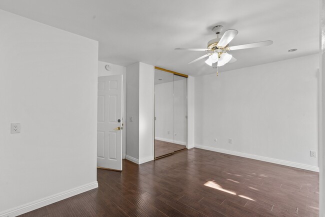 Building Photo - 5010 Balfour Ln