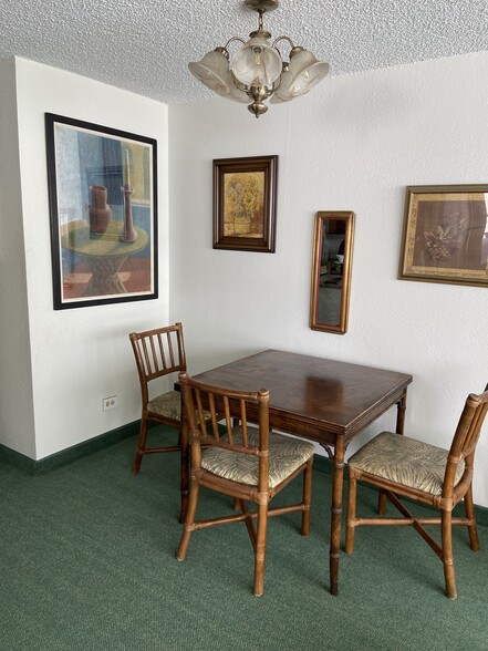 Building Photo - 445 Seaside Ave