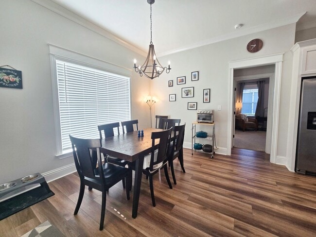 Building Photo - Spacious 4BR/3BA Home with Open Floor Plan, Screened Porch & Fenced Backyard