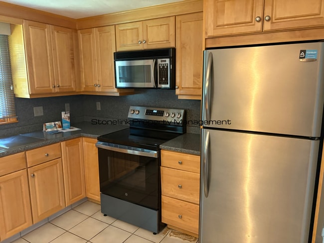 Building Photo - Beautiful Single Family Home For Rent in W...
