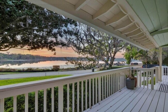 Building Photo - 812 East Blvd