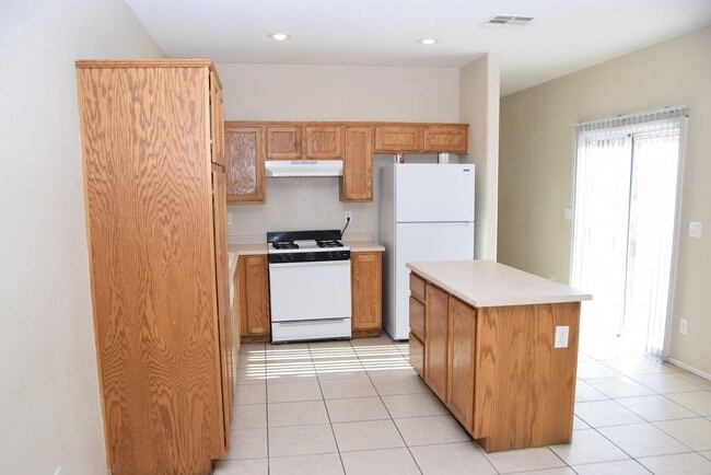 Building Photo - NORTH - 2 STORY HOME - 89081