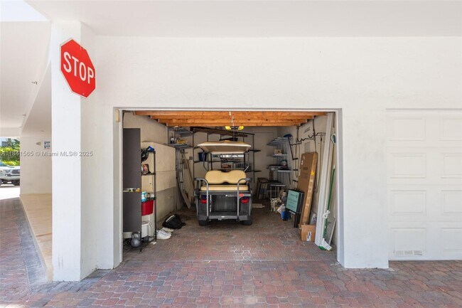 Building Photo - 50 Ocean Ln Dr