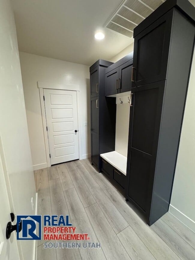 Building Photo - Home in Desert Vista at Desert Canyon