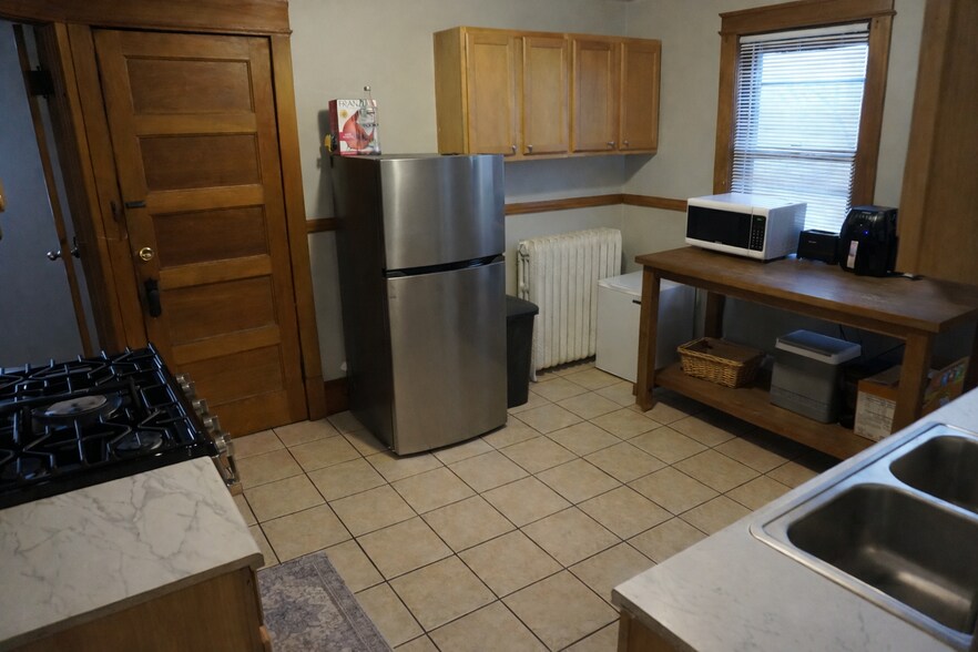 Building Photo - 3022 N Cramer St