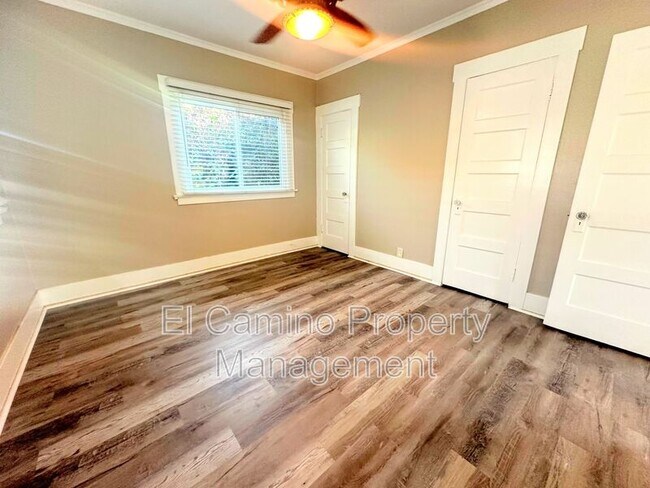 Building Photo - 5758 Pickering Ave