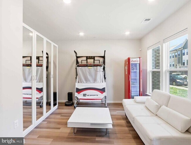 Building Photo - 3289 Watershed Blvd