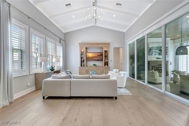 Building Photo - 160 Broad Ave S