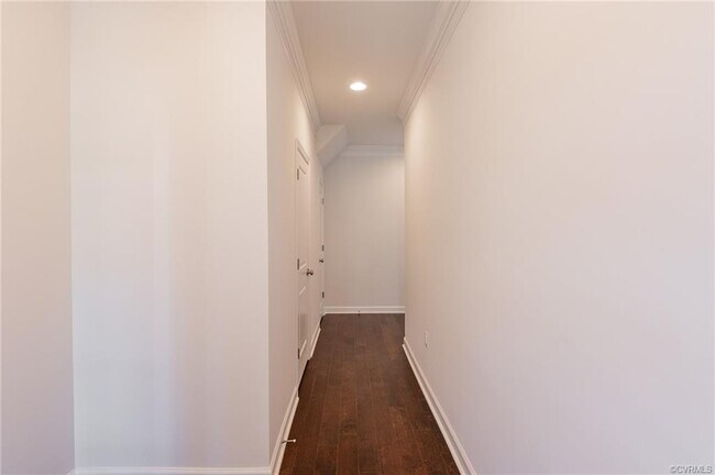 Building Photo - 4844 Wild Horse Ln