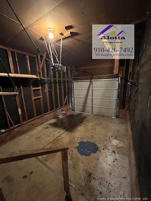 Building Photo - 3662 Golfview Rd