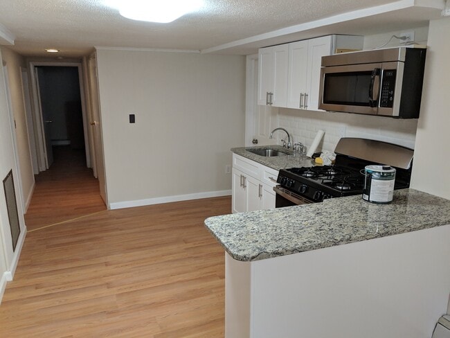 Building Photo - 153 Weigands Ln