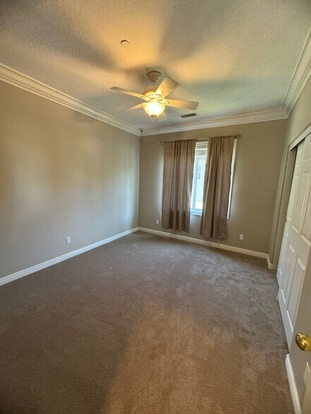 Building Photo - 45 Mountain Laurel Way