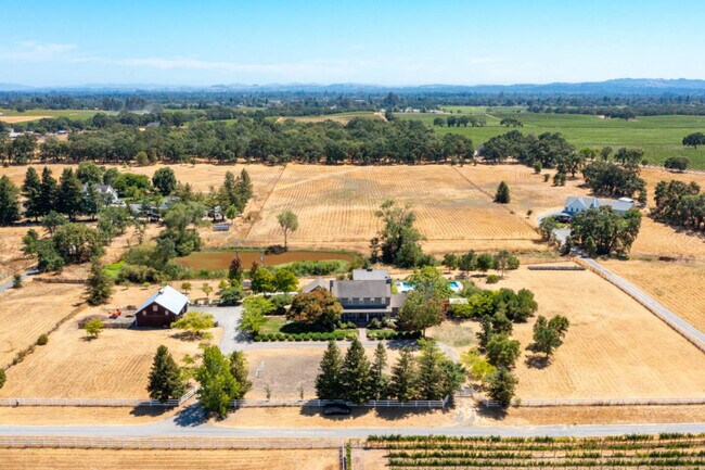 Building Photo - 150 Wood Ranch Rd