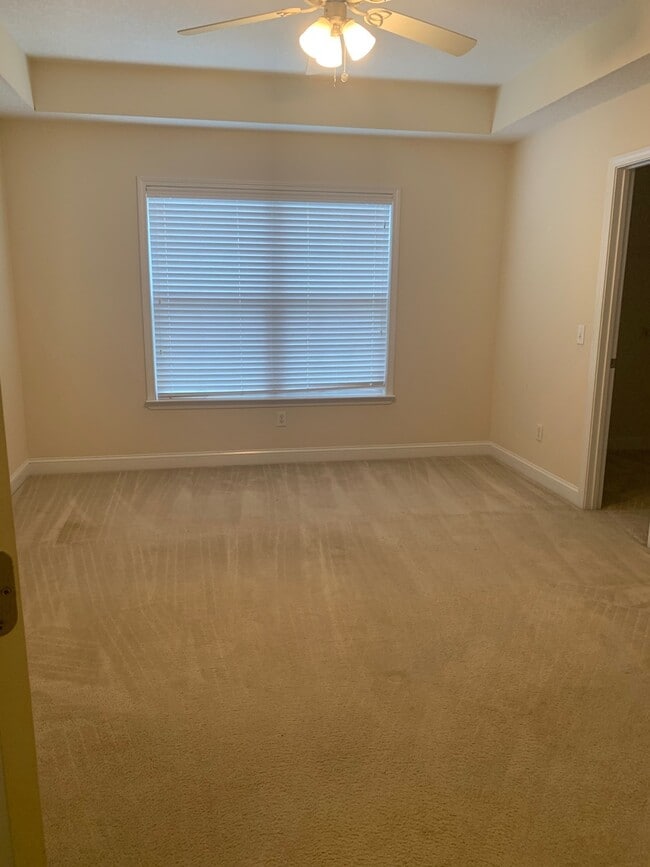 Building Photo - Beautiful Townhome for Rent