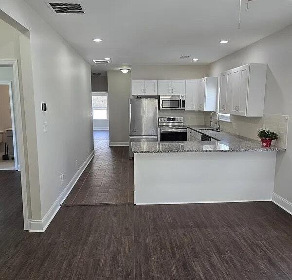 Building Photo - 841 North Ave NW