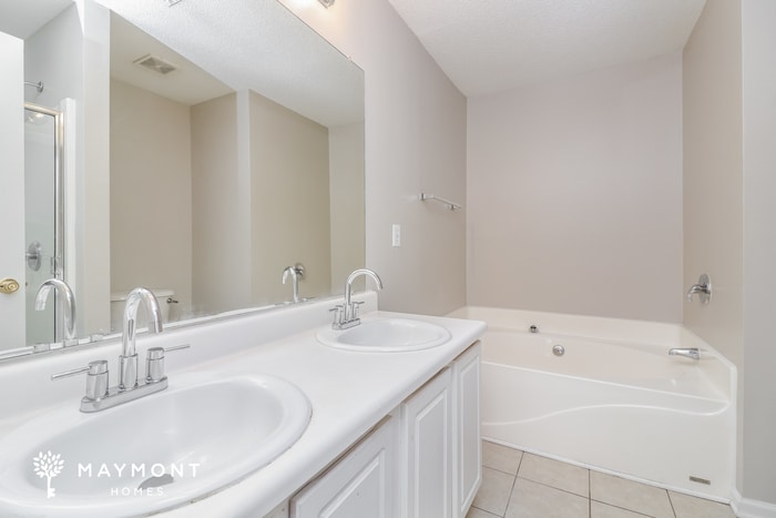 Building Photo - 7520 Old Chapel