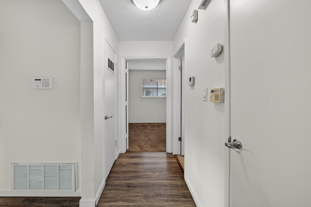 Building Photo - 81 La Fresa Ct