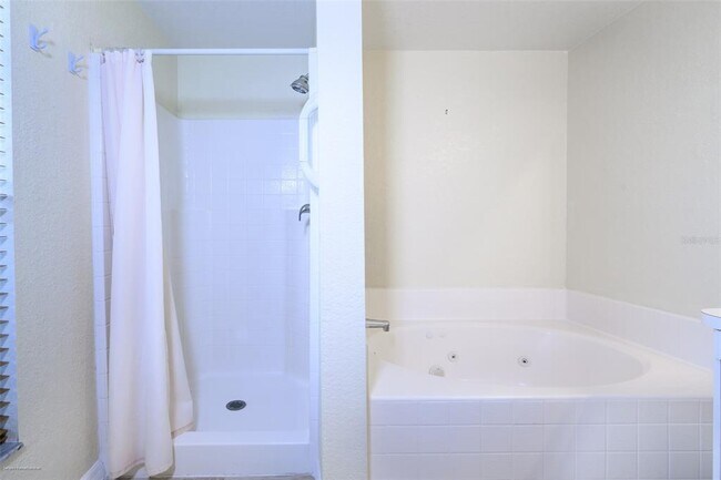 Building Photo - 311 Goiana St