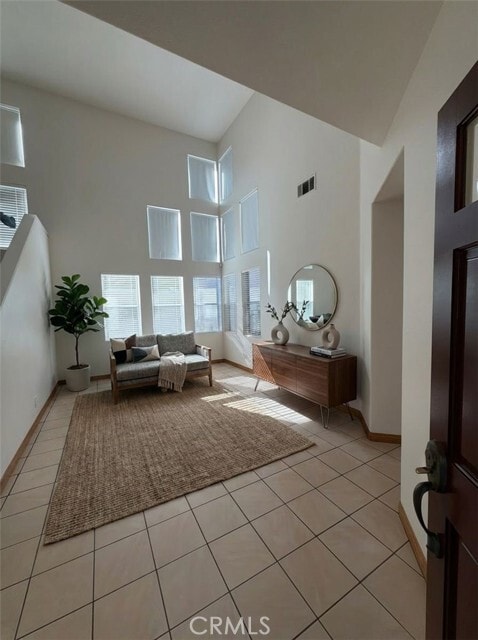 Building Photo - 17 Pastora