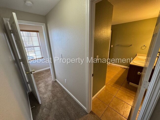 Building Photo - 4260 Mina Way