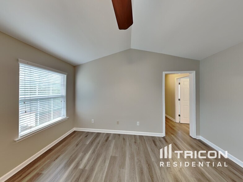 Building Photo - 1311 Candler Ct