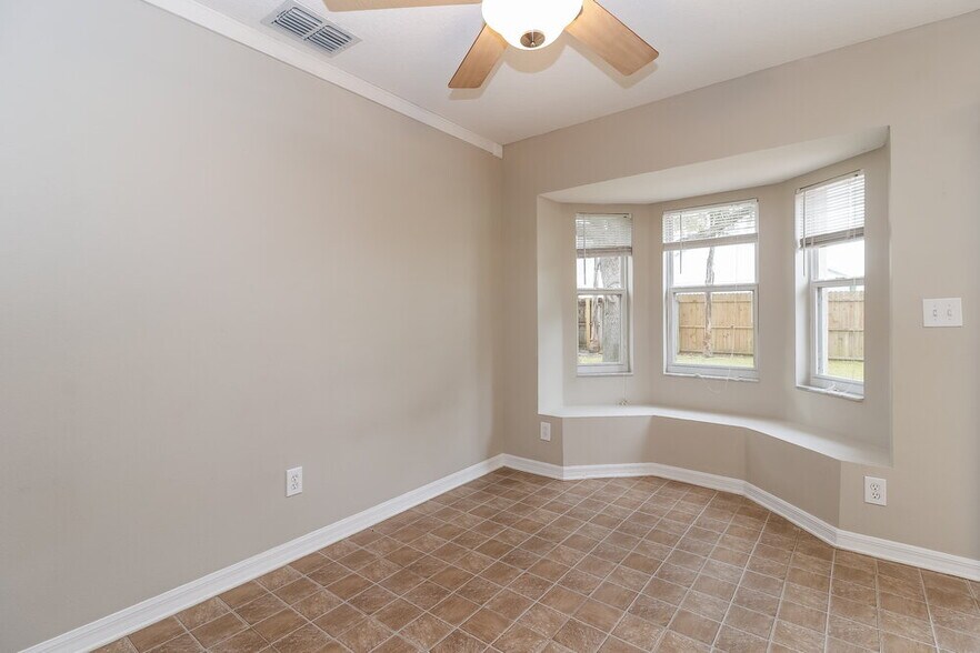 Building Photo - 8621 Hawbuck St