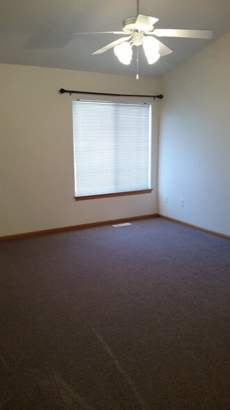 Building Photo - 218 Camden Rd